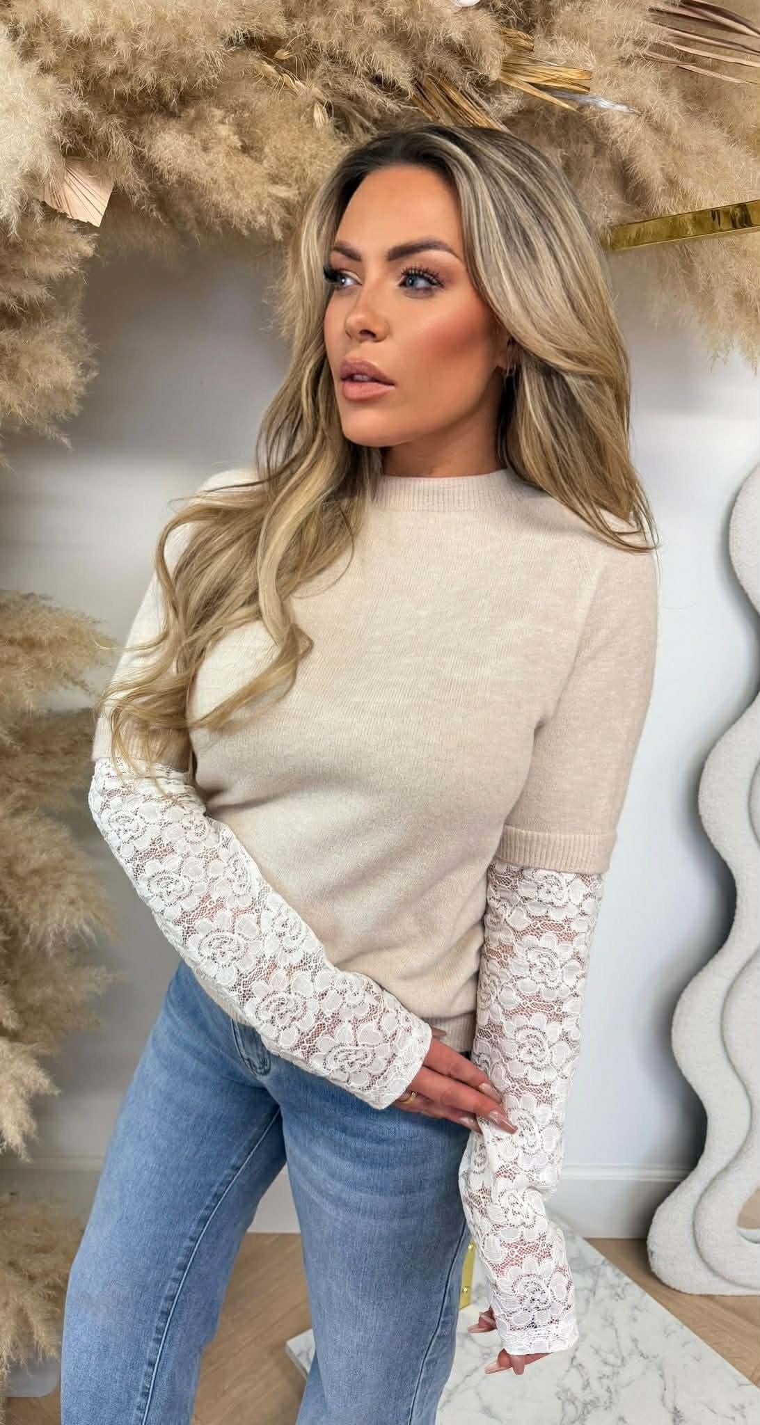 POPPY FLOWER LACE SLEEVE SWEAT BEIGE