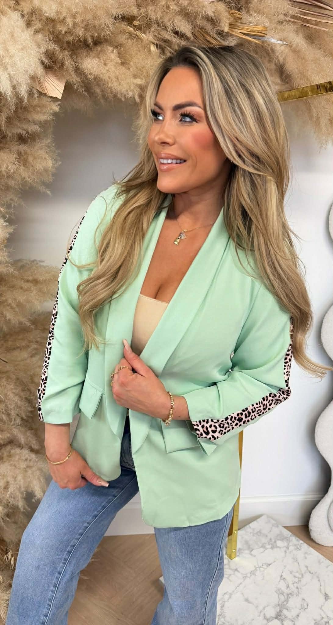 LEOPARD STRIPE CROPPED BLAZER MINT