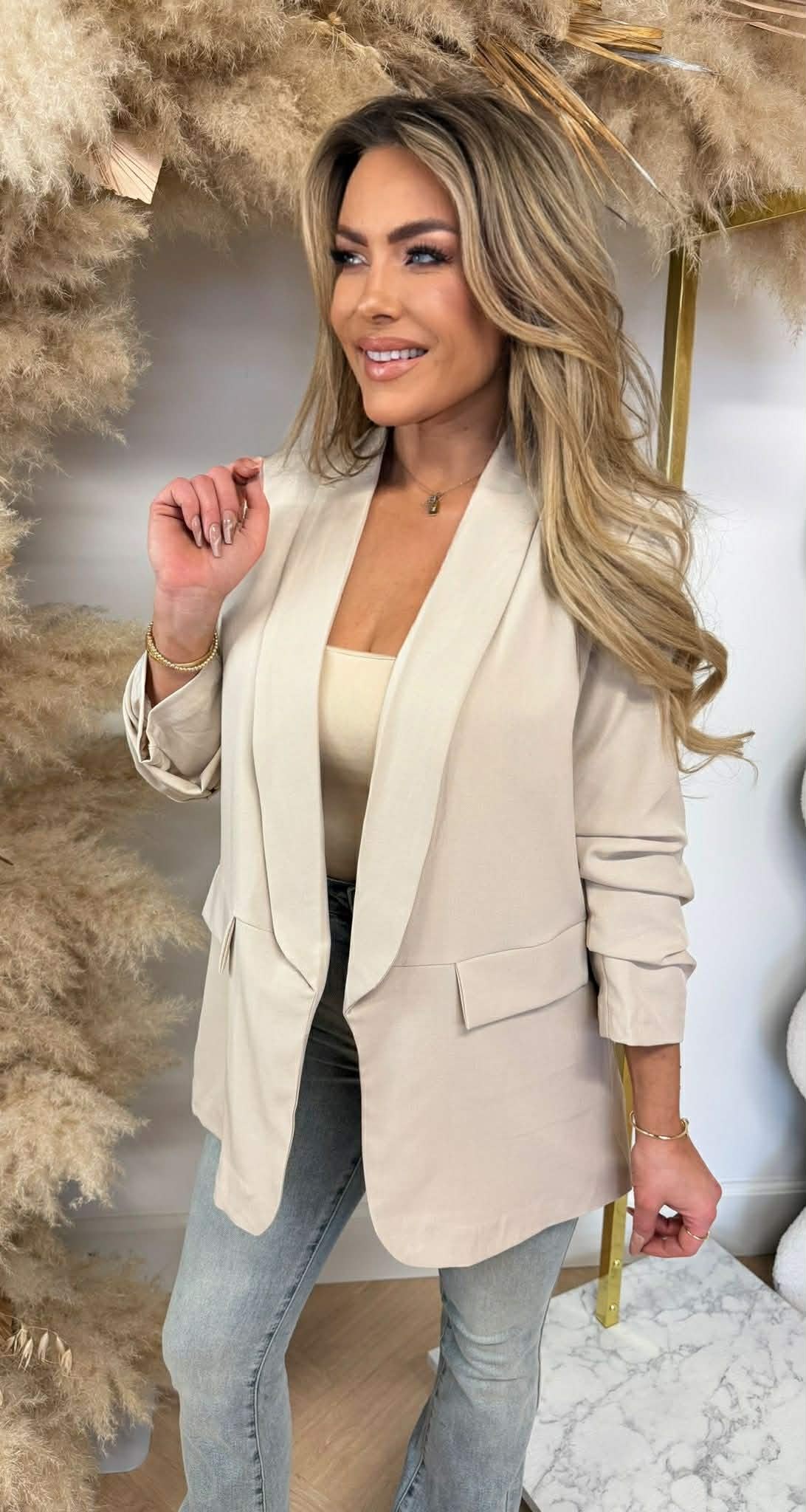 BRIANNA CROPPED MOUW BLAZER BEIGE