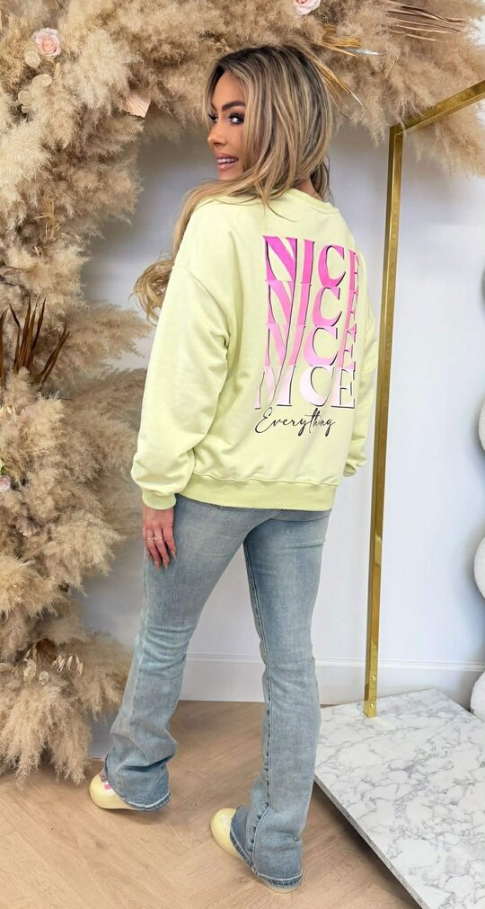 NICE SWEATER BUTTERYELLOW