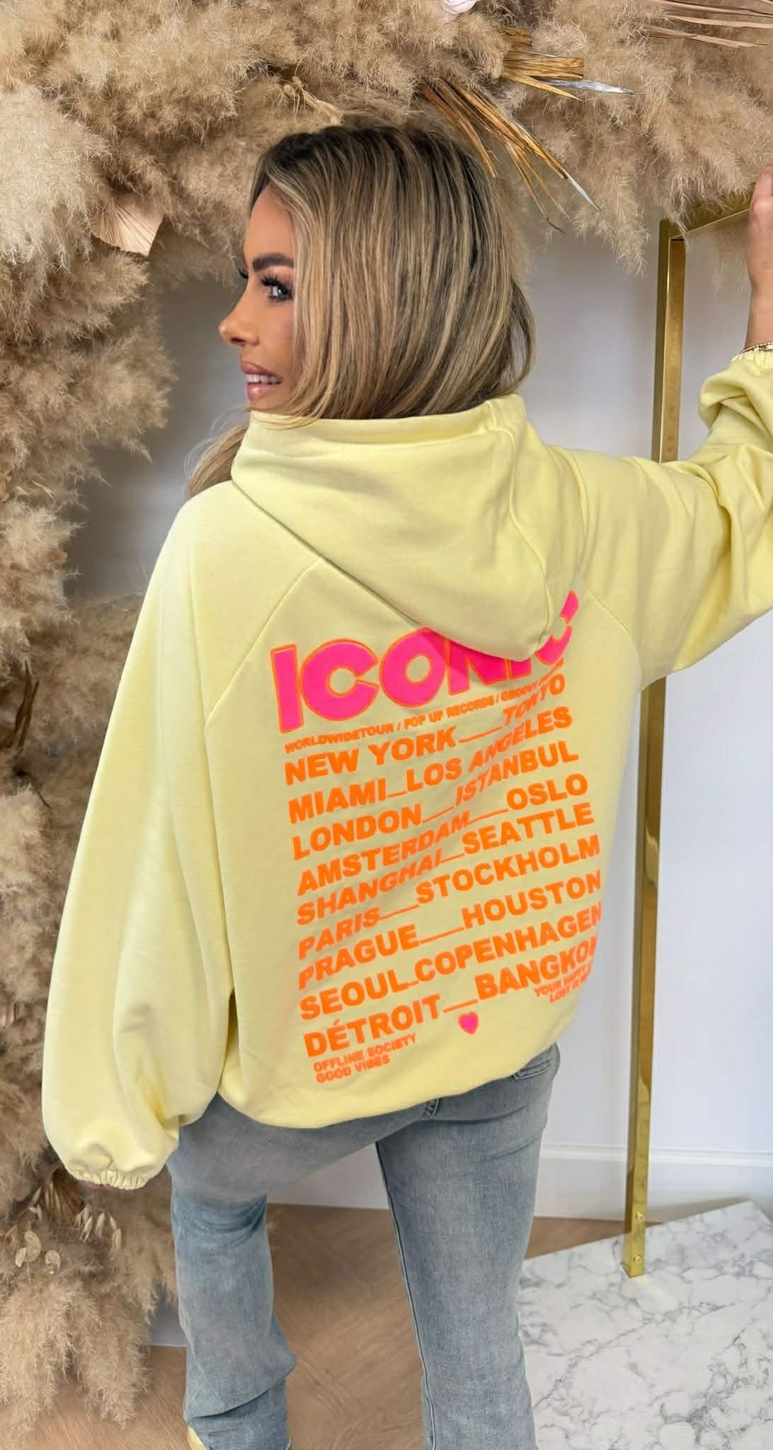 ICONIC HOODIE 20421 BUTTERYELLOW