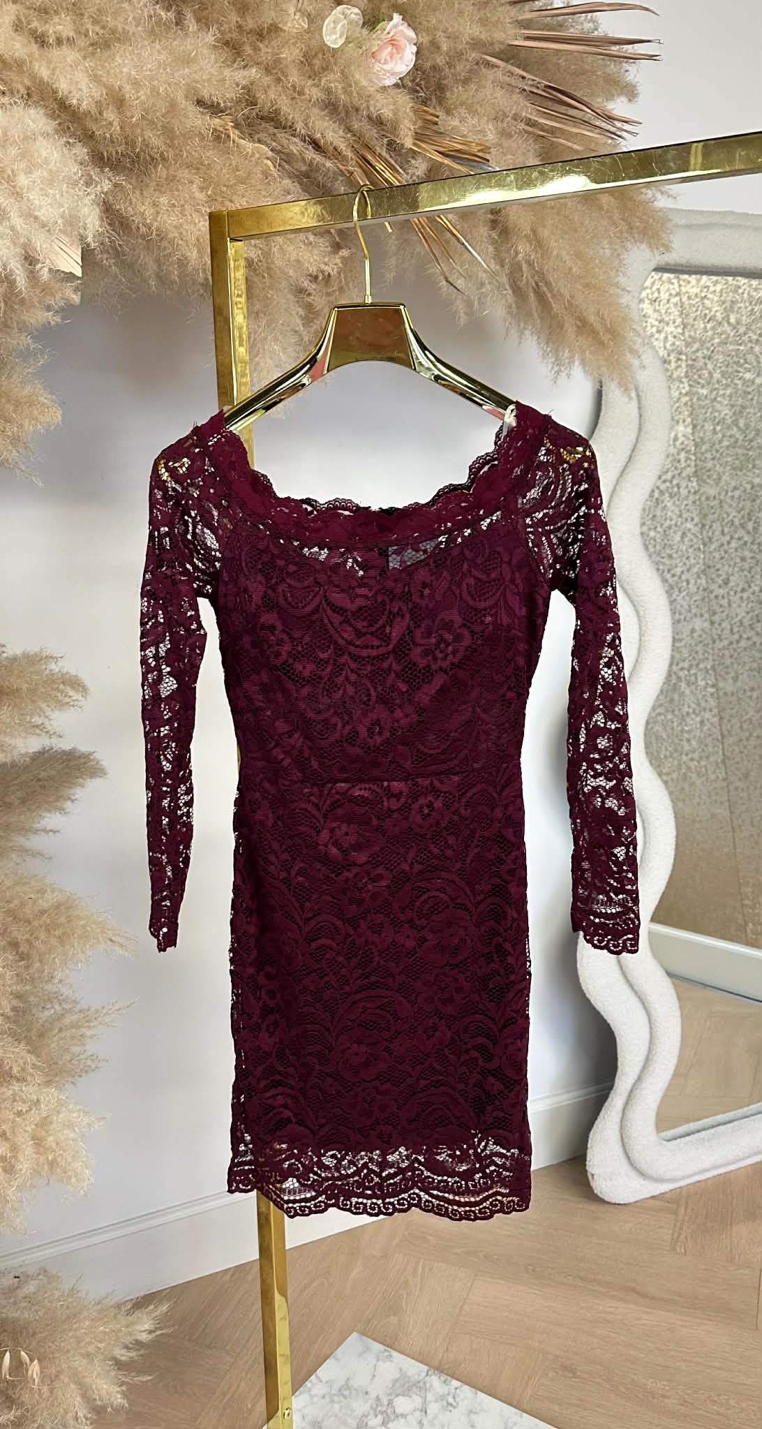 CUP LACE DRESS BORDEAUX