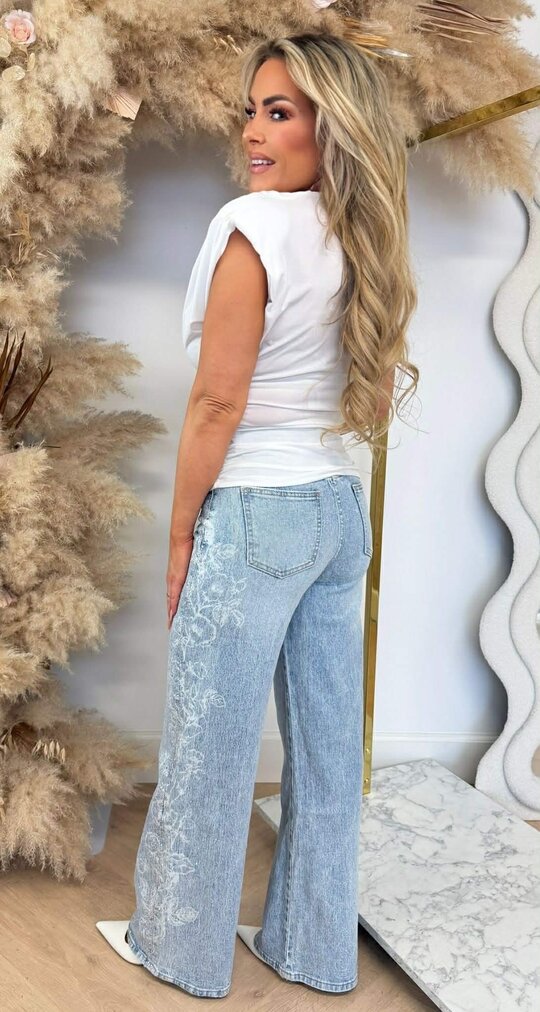 KIKI SHOULDER WATERVAL TOP OFFWHITE