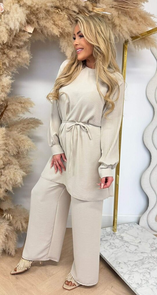 PLISSE SLEEVE SET BEIGE