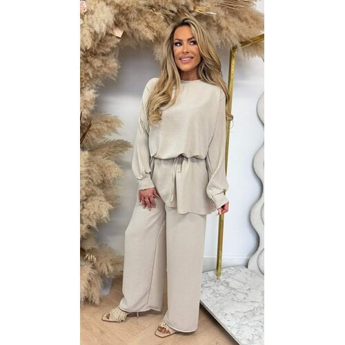 PLISSE SLEEVE SET BEIGE