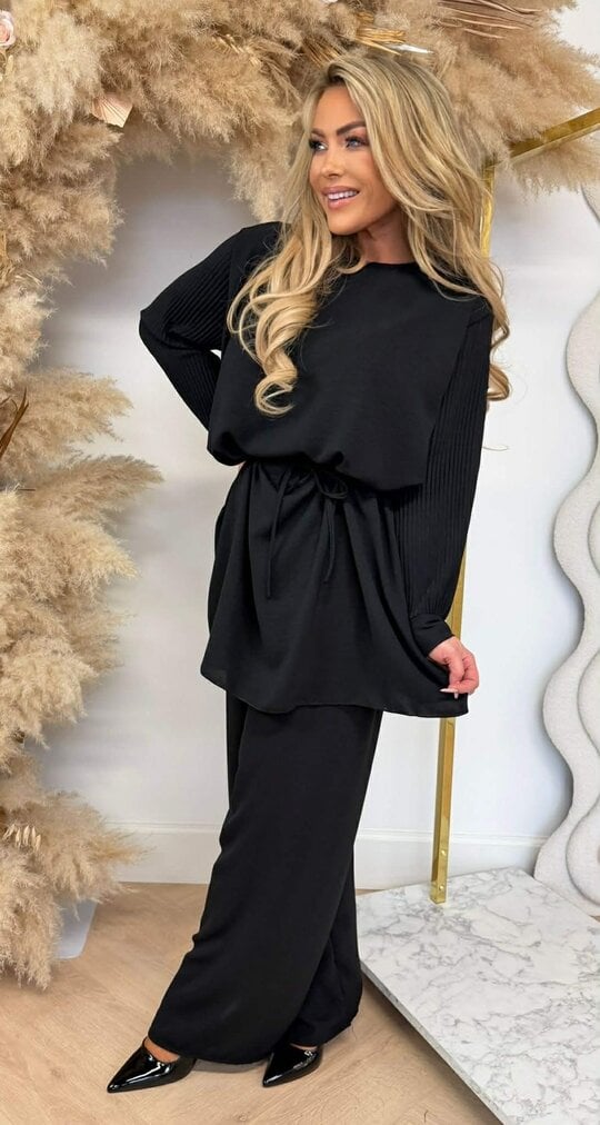 PLISSE SLEEVE SET BLACK