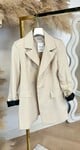 OMSLAG LEATHER LOOK BLAZER BEIGE