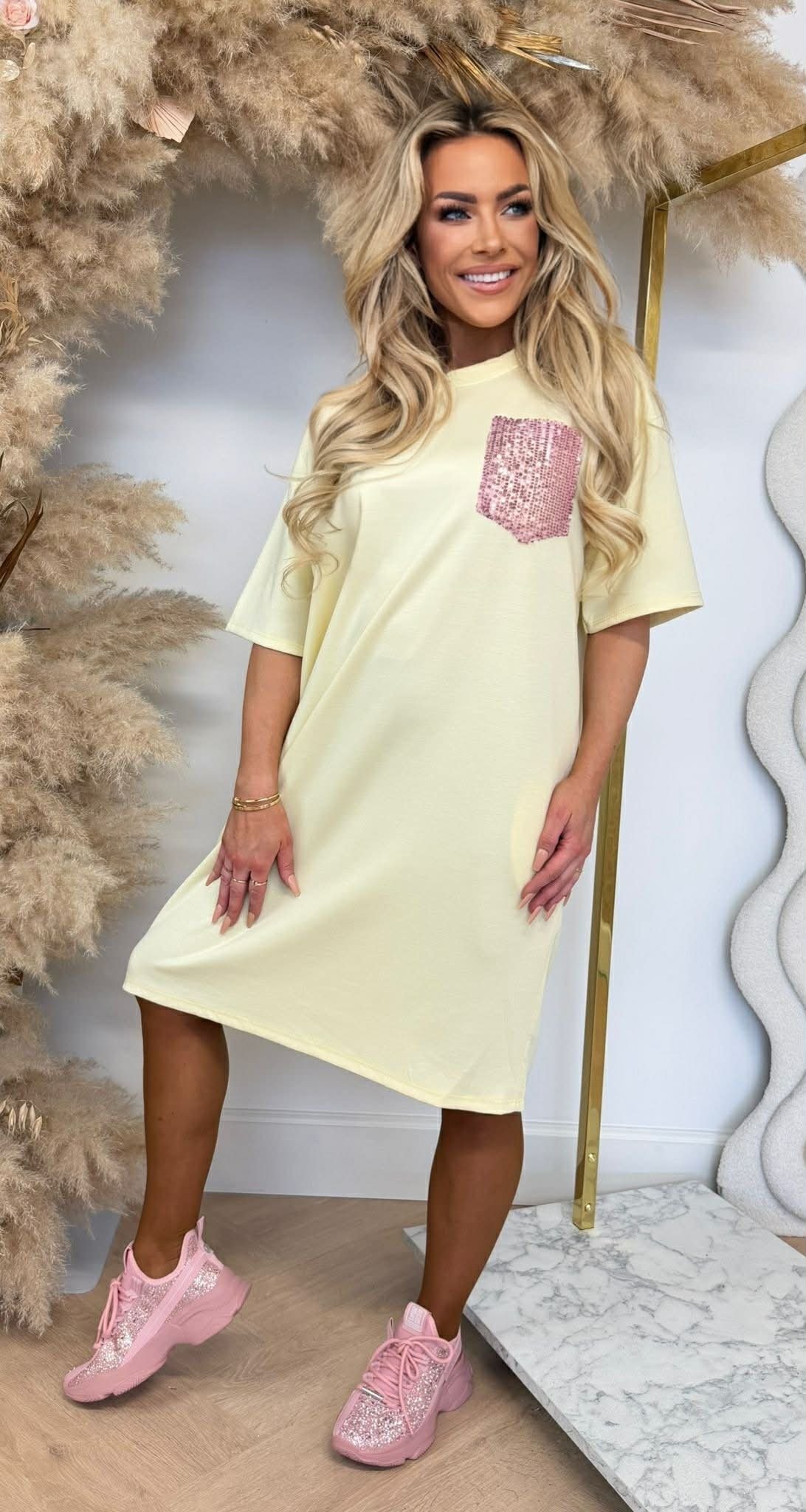 GLITTERY POCKET DRESS BUTTERYELLOW