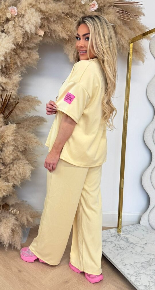 VIRAL LONG EMBLEEM SET BUTTERYELLOW