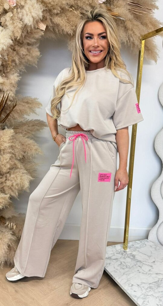 VIRAL LONG EMBLEEM SET BEIGE VIRAL LONG EMBLEEM SET BEIGE