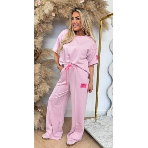 VIRAL LONG EMBLEEM SET PINK VIRAL LONG EMBLEEM SET PINK