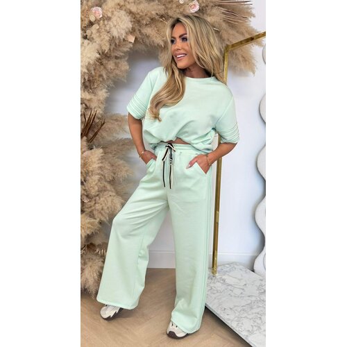 GOLDEN TWO PIECE SET MINT