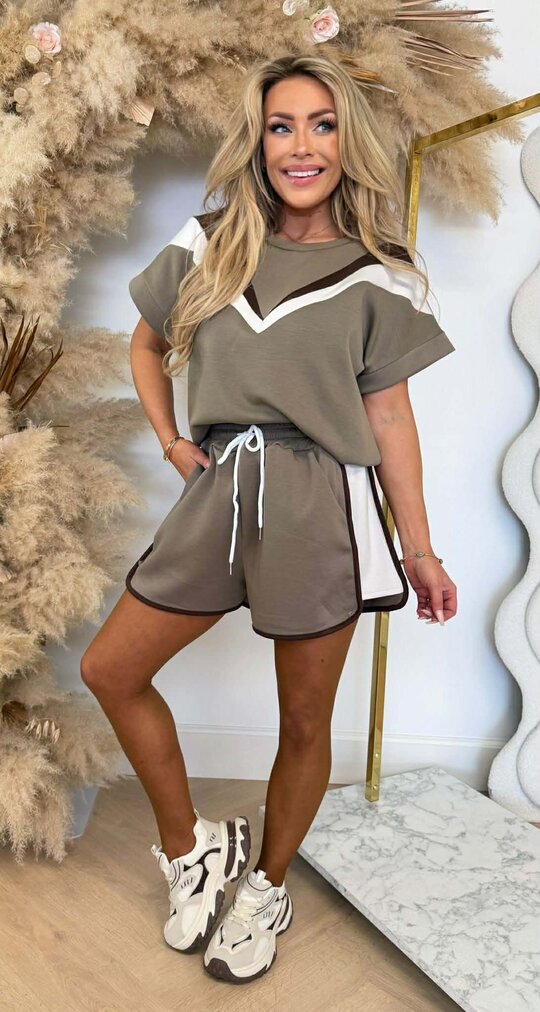 POLLY V STRIPE SET TAUPE