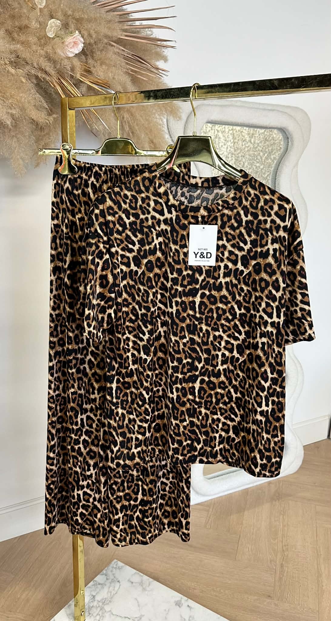 LEOPARD STRETCH SET 905 CAMEL *BIG LEO*