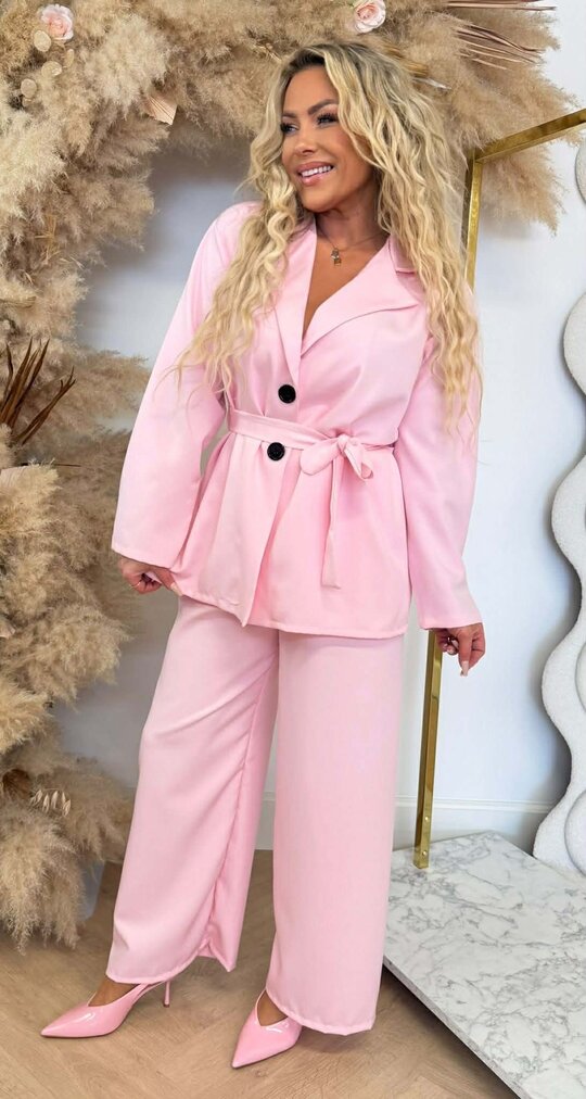 IZZY BLAZER + PANTS SET LIGHTPINK IZZY BLAZER + PANTS SET LIGHTPINK