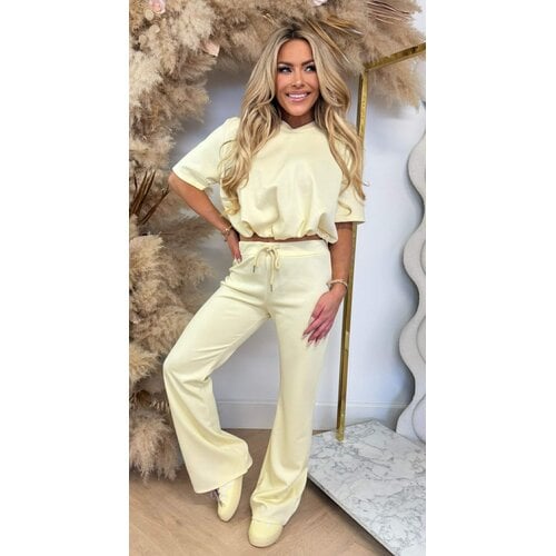 BESTSELLER MUSTY CROPPED SET BUTTERYELLOW BESTSELLER MUSTY CROPPED SET BUTTERYELLOW