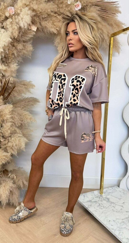 SPORTY LEGENDARY LEO SET TAUPE SPORTY LEGENDARY LEO SET TAUPE