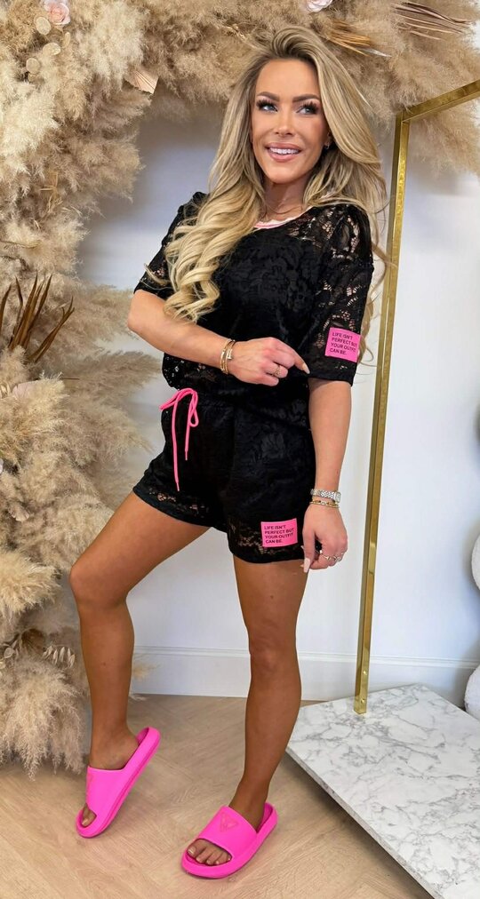 LACE LIFE EMBLEEM SET BLACK