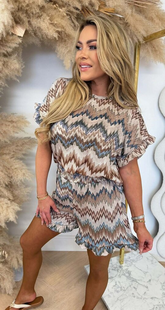 RUFFLY WAVY SHORT SET BEIGE