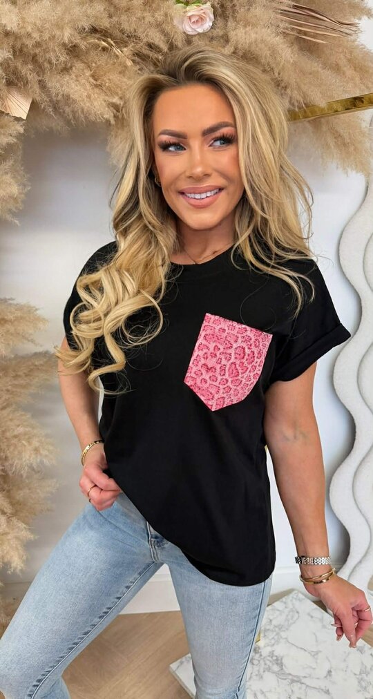 SHIMMER LEO POCKET TEE BLACK