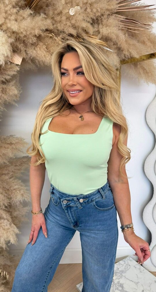 CECE BASIC TRAVEL TOP LIGHTGREEN