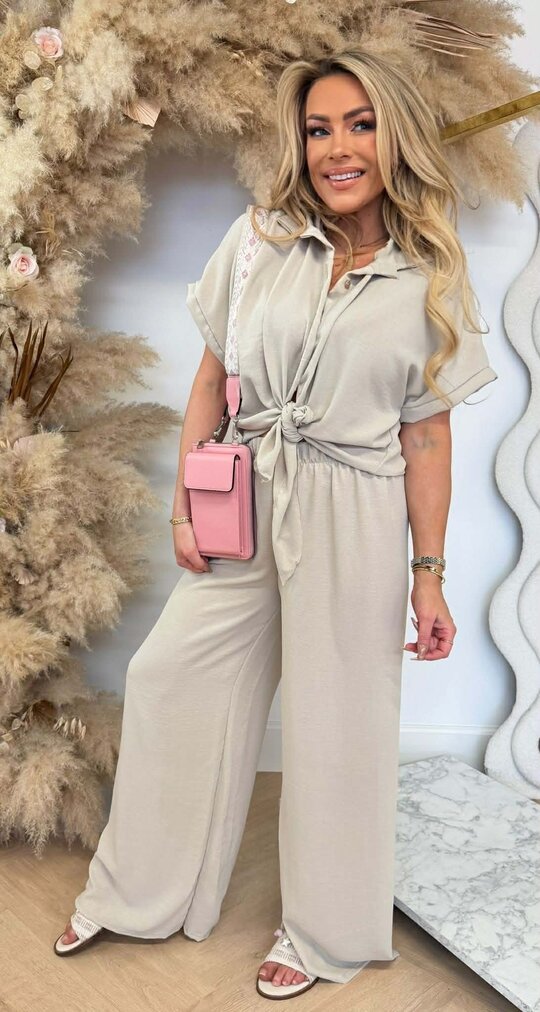 SIMPLE CLASSY CO-ORD SET BEIGE SIMPLE CLASSY CO-ORD SET BEIGE