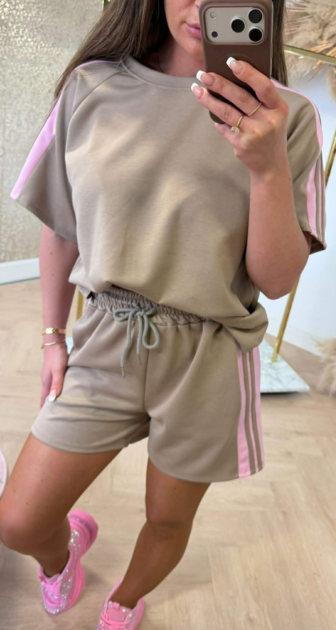 MUSTHAVE STRIPE SHORT SET TAUPE