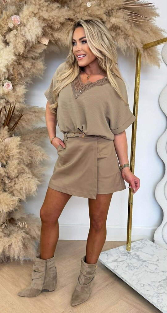 SANDY LOOSE FIT V TOP TAUPE