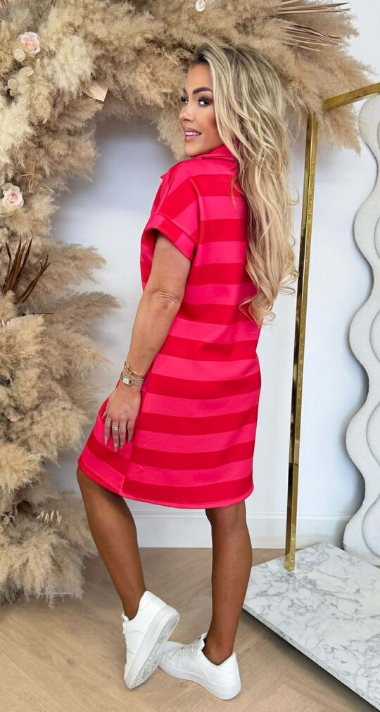 LIEKE KRAAG STREEP DRESS RED