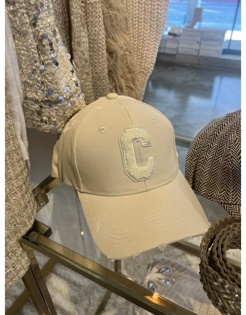 Pet Letter C - Beige