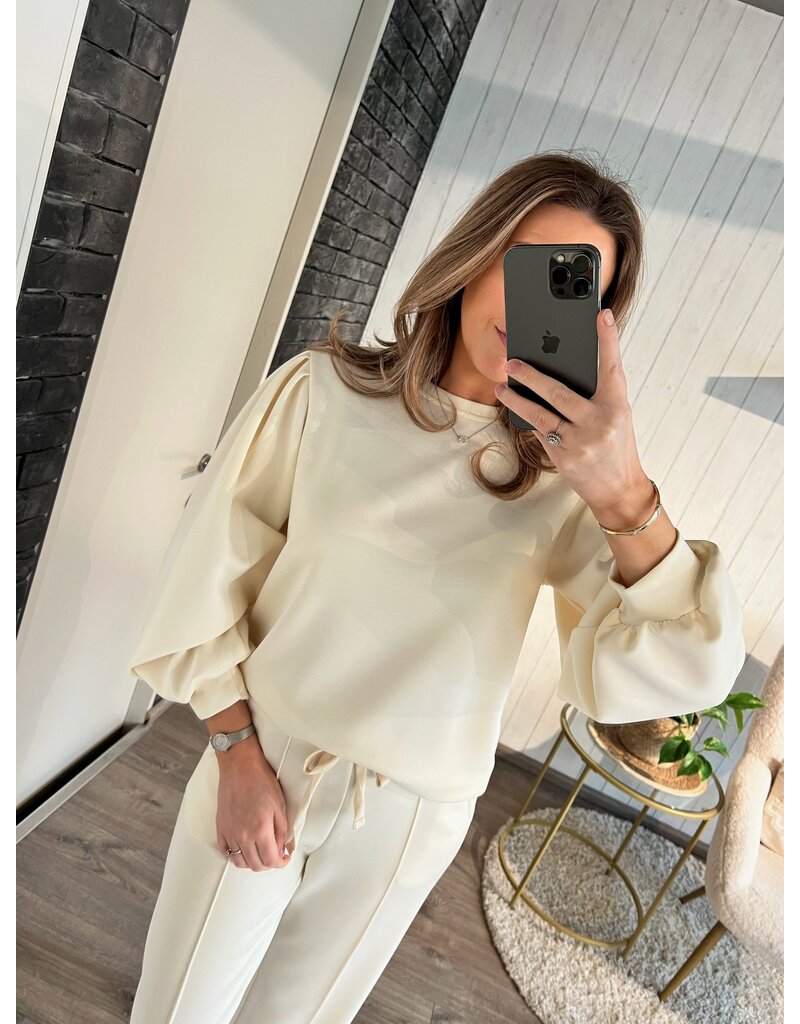 Super Soft Ruffle Sweater - Ecru