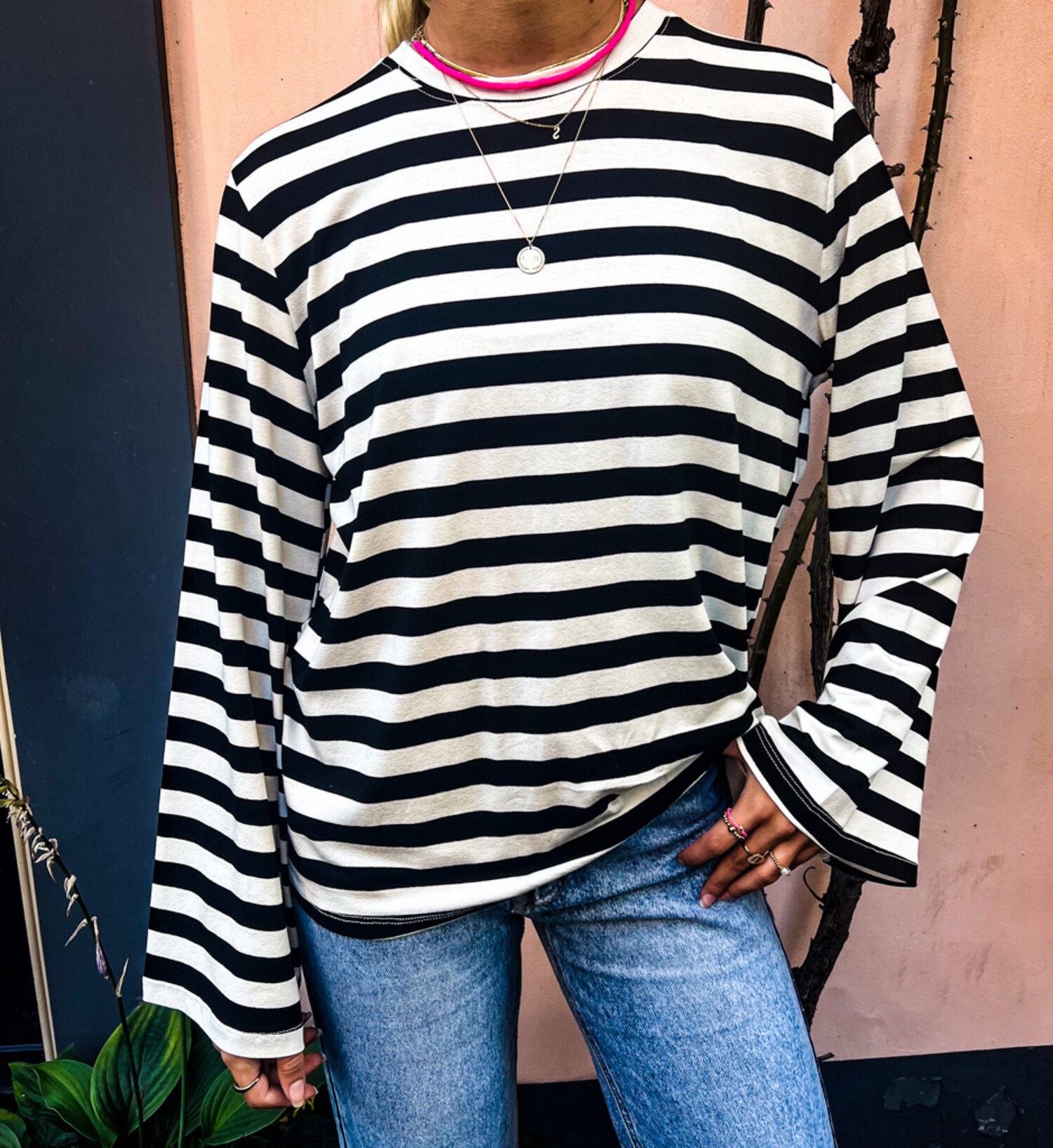 Striped long shop sleeve top