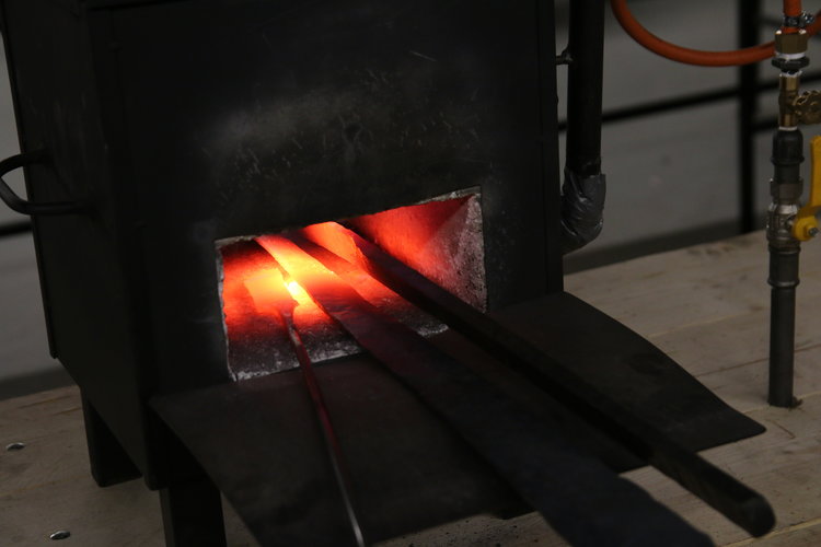 Workshop Survivalmes smeden