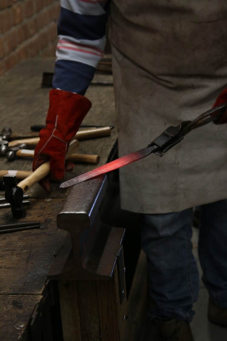 Workshop Chef's special 'keukenmes' smeden