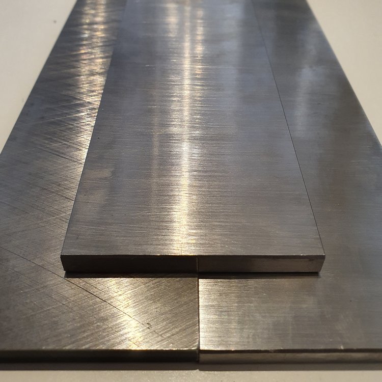 D2 Geslepen Messenstaal