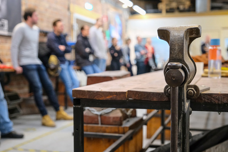 Workshop Smeden en BBQ event - Mes smeden