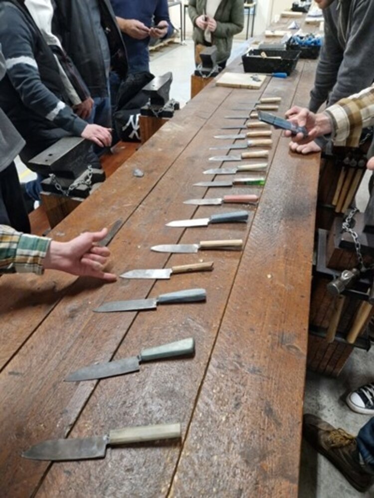 Workshop Smeden en BBQ event - Mes smeden