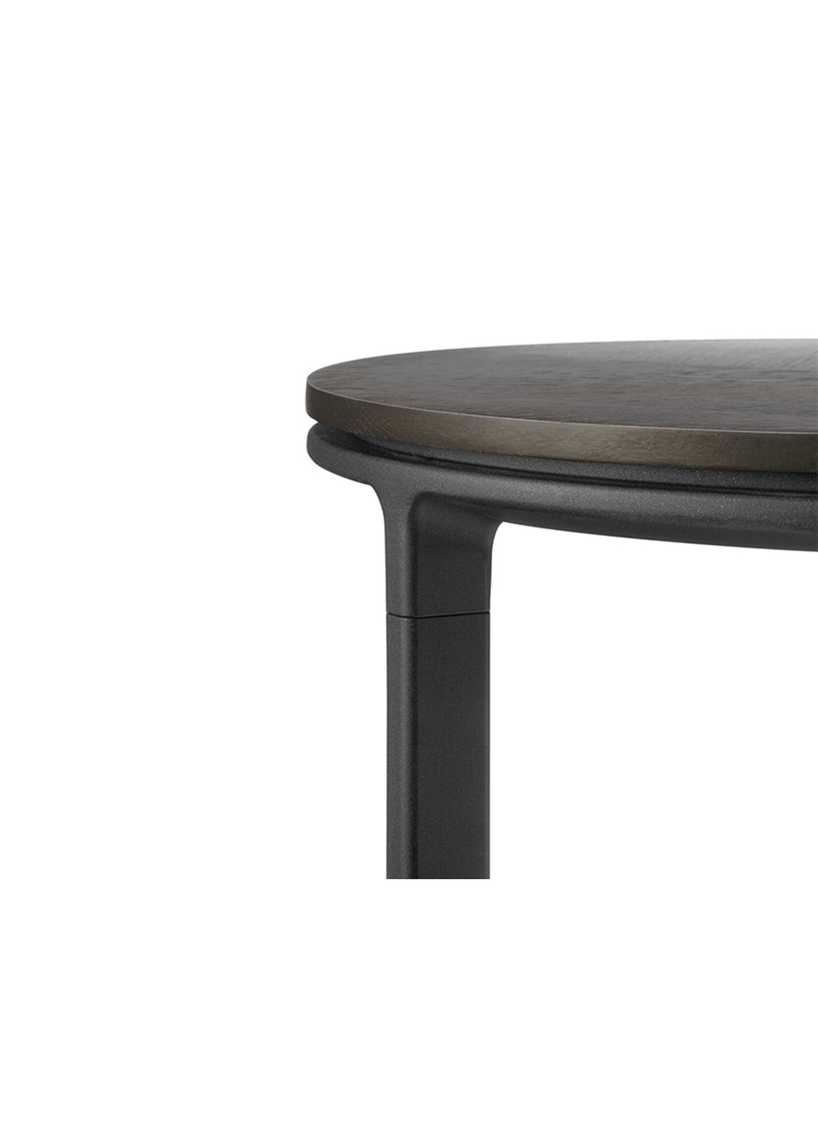 Vipp Vipp 421 Side Table Dark Oak Veneer Ø 40 cm