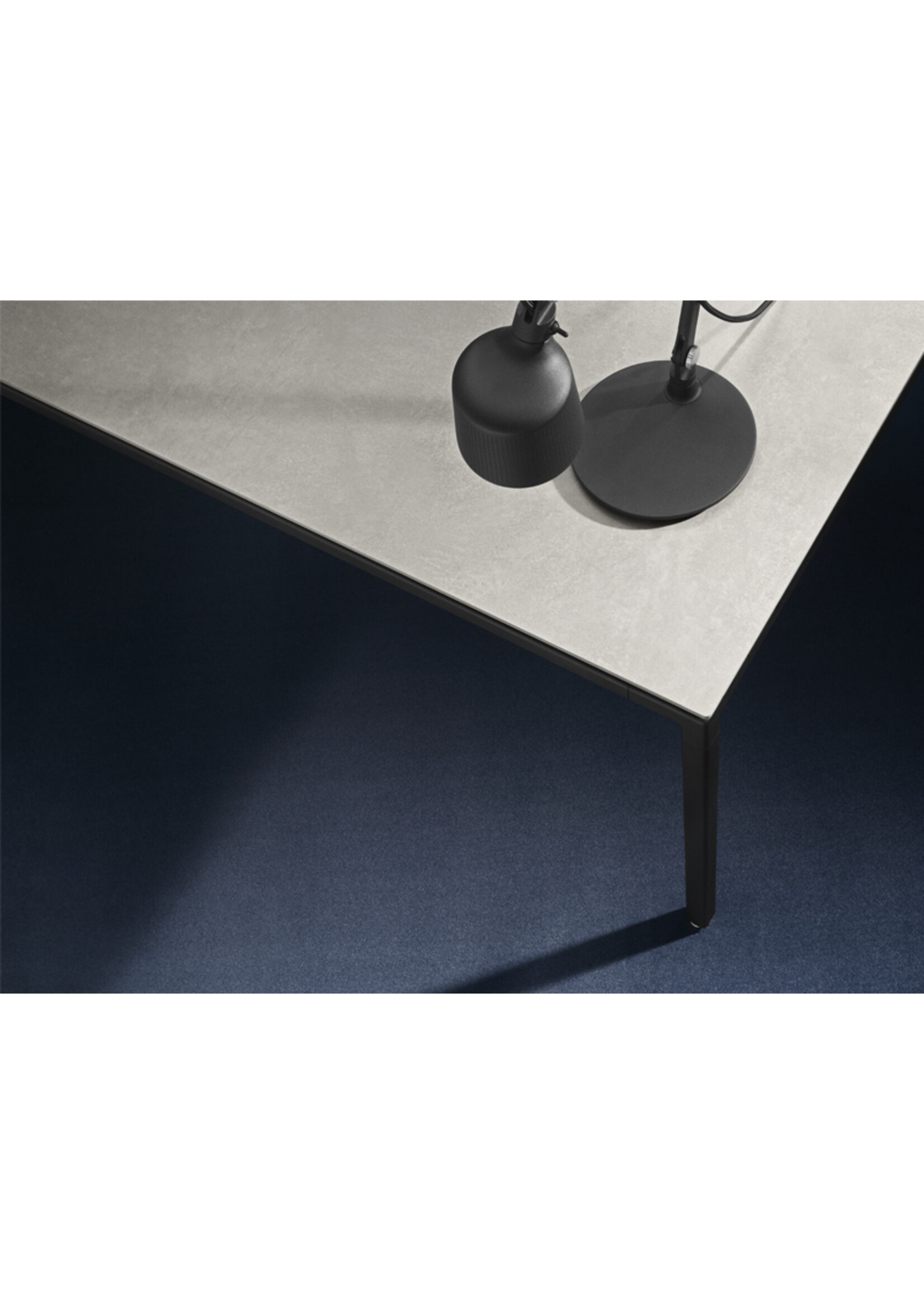 Vipp 971 Table Ceramic