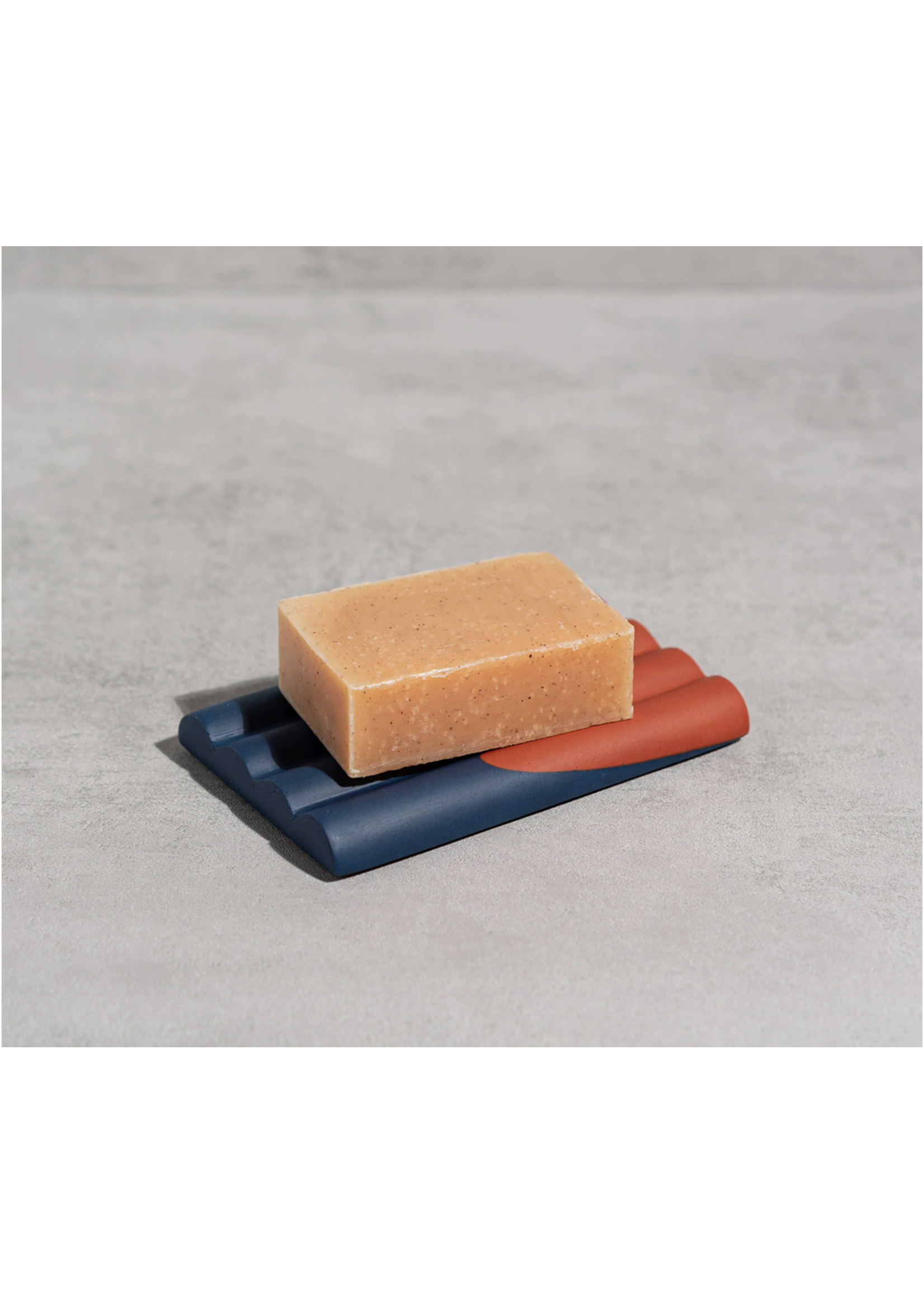 Yod and Co N°1 - Soap Dish - Scarlet & Inky Blue