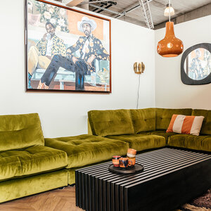 COMF Collection Oslo zetel - Opstelling: 1,5-zit arm L + Hocker + 1-zit + Hoekelement + 1,5-zit arm R - Stof: Juke Olive (Cat. E)