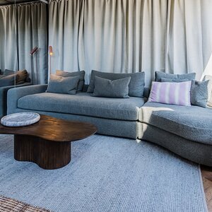 COMF Collection Zetel Toulouse - Opstelling: Longchair XL/II R + Eiland R - Stof: Andermaat 751 (cat. D)