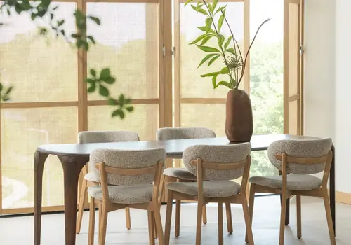 Organische en ovalen eettafels