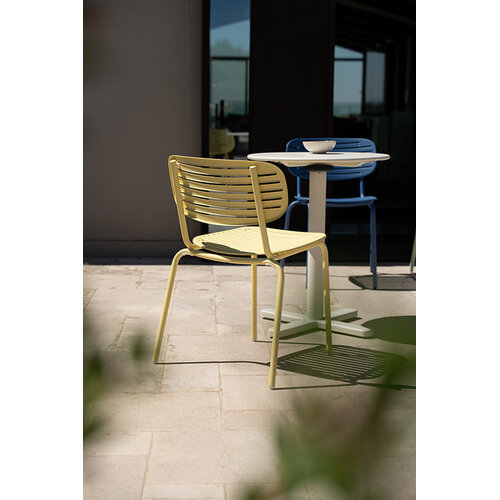 Emu Tuinstoel Mom - Vanilla Yellow 83 Emu Tuinstoel Mom - Vanilla Yellow 83