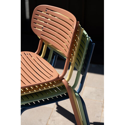 Emu Tuinstoel Mom met Armleuning - Spring Green 03