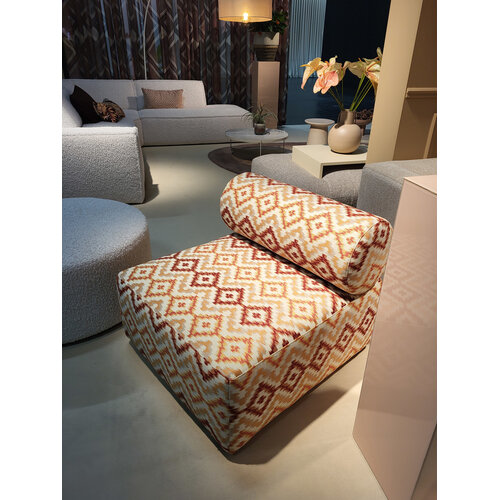 COMF Collection Ivy Fauteuil: 1.5-zit in Dragon 25 (cat. K)