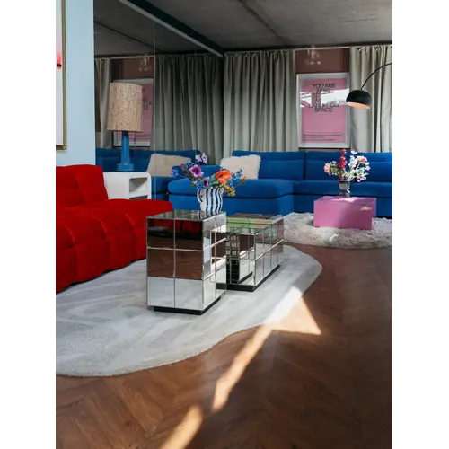 COMF Collection Toonzaalmodel Soho zetel - Opstelling: 3-zit zonder armen (stand alone) - Stof: Juke Oranje 25 (cat. 8) COMF Collection Toonzaalmodel Soho zetel - Opstelling: 3-zit zonder armen (stand alone) - Stof: Juke Oranje 25 (cat. 8)
