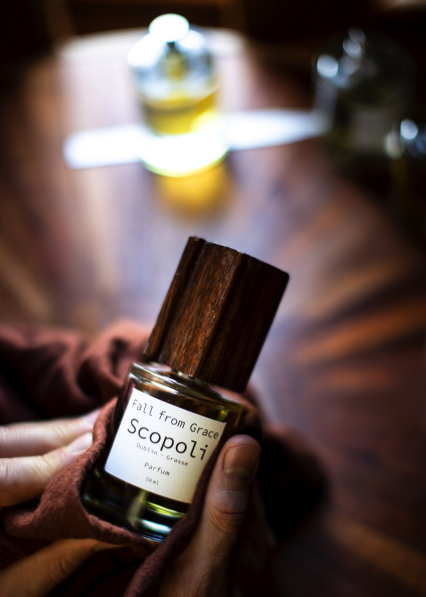 Scopoli Parfums Fall from Grace - Eau de Parfum