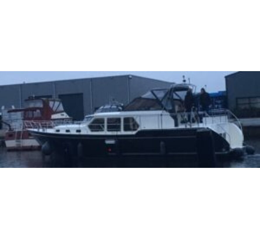 Jeannet M 14 meter Luxe motorboot verhuur in Friesland!