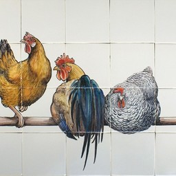Frisiantiles Tegeltableau drie kippen op stok